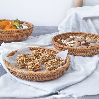 Handmade Rattan Fruit and Snack Basket: Multipurpose Tray for Bread, Snacks, and Sundries Storage in the Living Room or Kitchen