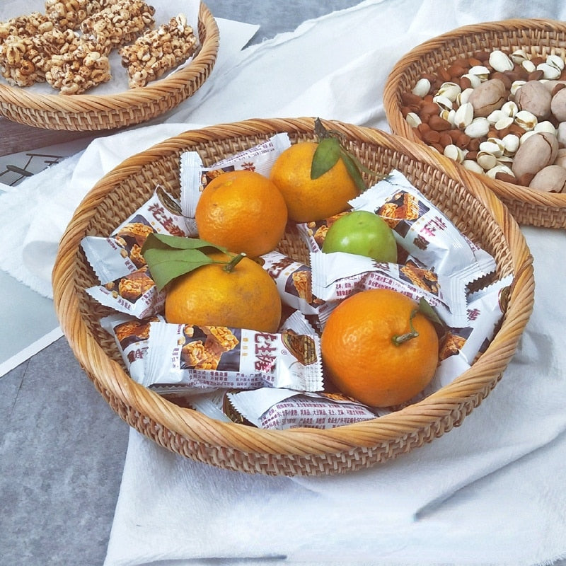 Handmade Rattan Fruit and Snack Basket: Multipurpose Tray for Bread, Snacks, and Sundries Storage in the Living Room or Kitchen